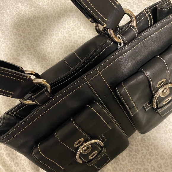 Vintage Black leather soho coach bag. Perfect fit for you. #coach #leather #bag - Picture 5 of 5